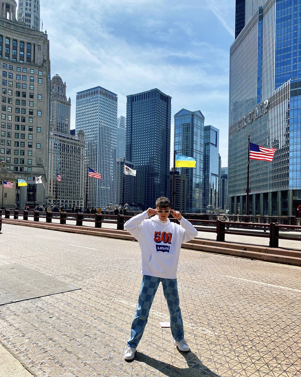 JavierVido's tweet photo. Estoy en CHICAGO y vaya shock🇺🇸 https://t.co/twVbIL0qqb