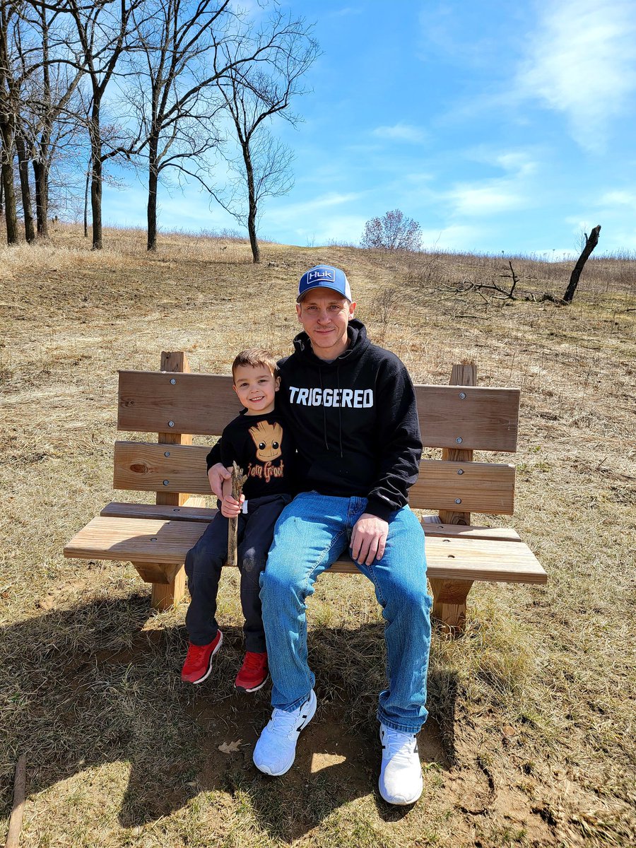 apprentice322's tweet image. Got out on a hike today and enjoying this nice weather! Loving life and everything about it! Thanks to #sobriety #RecoveryPosse #wedorecover #SundayFunday #loveyouall