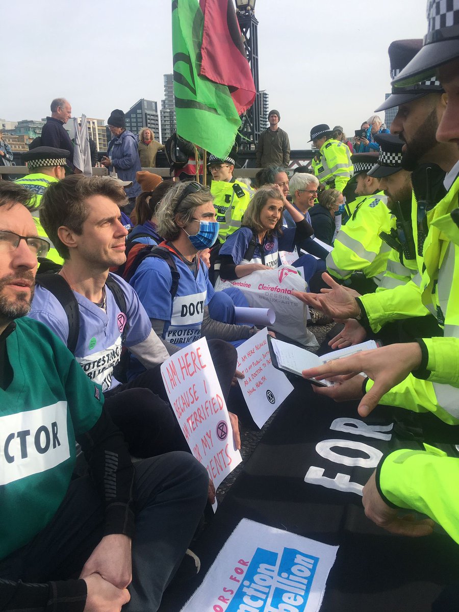 XR Psychologists tweet media