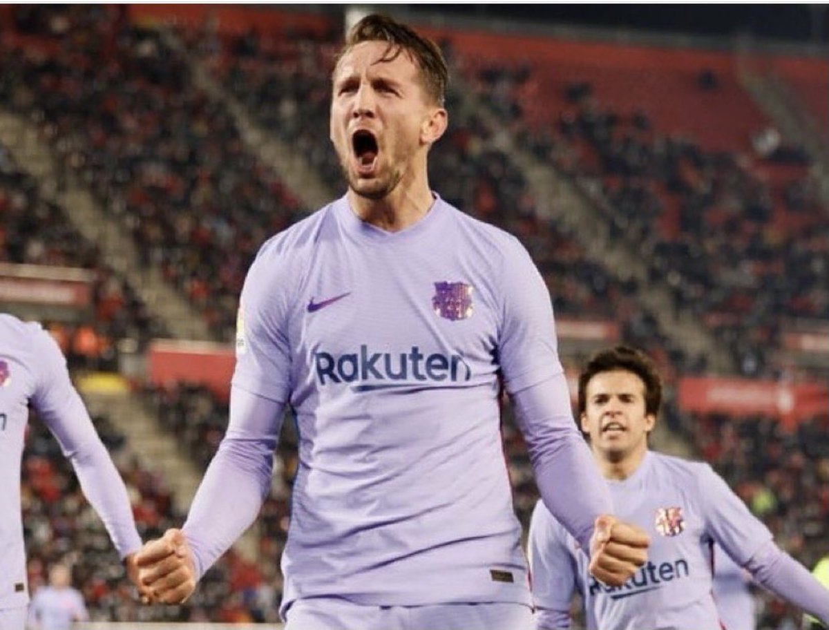 Benayadachraf's tweet photo. LUUK! LUUK ! LUUK ! LUUK! LUUK ! LUUK ! LUUK ! LUUK ! LUUK ! LUUK! LUUK @LuukdeJong9 👏👏👏👏👏🔥🔥🔥🔥🔥 https://t.co/4q09FPUW4t