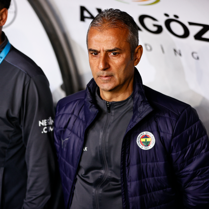 İsmail Kartal Fenerbahçe yedek kulübesinde