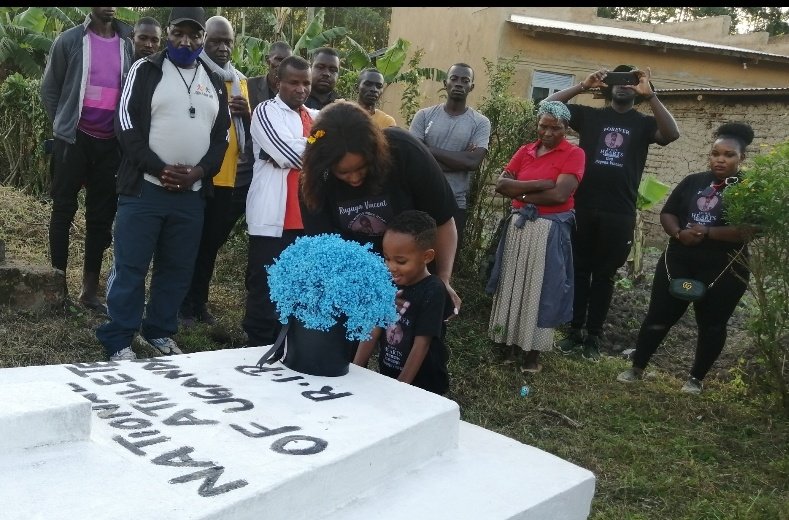 PinkiezPlusSize's tweet photo. Vincent Ruguga's Memorial celebration; My Papa 💙 courtesy of Uganda Athletics Federation(UAF)
He was one of the best Athletes in Uganda 
Forever in our hearts. We celebrate you today, always &amp; forever 🙏 https://t.co/5jF3F36UwH https://t.co/HHiqICger5