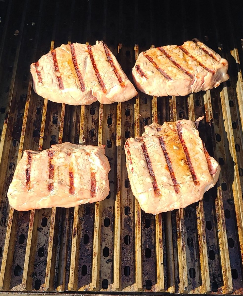 JerryWilkin's tweet photo. Sams Club has some tasty top sirloin steaks.
#reqtec #itsgrillingseason https://t.co/8KnC9qkQMv