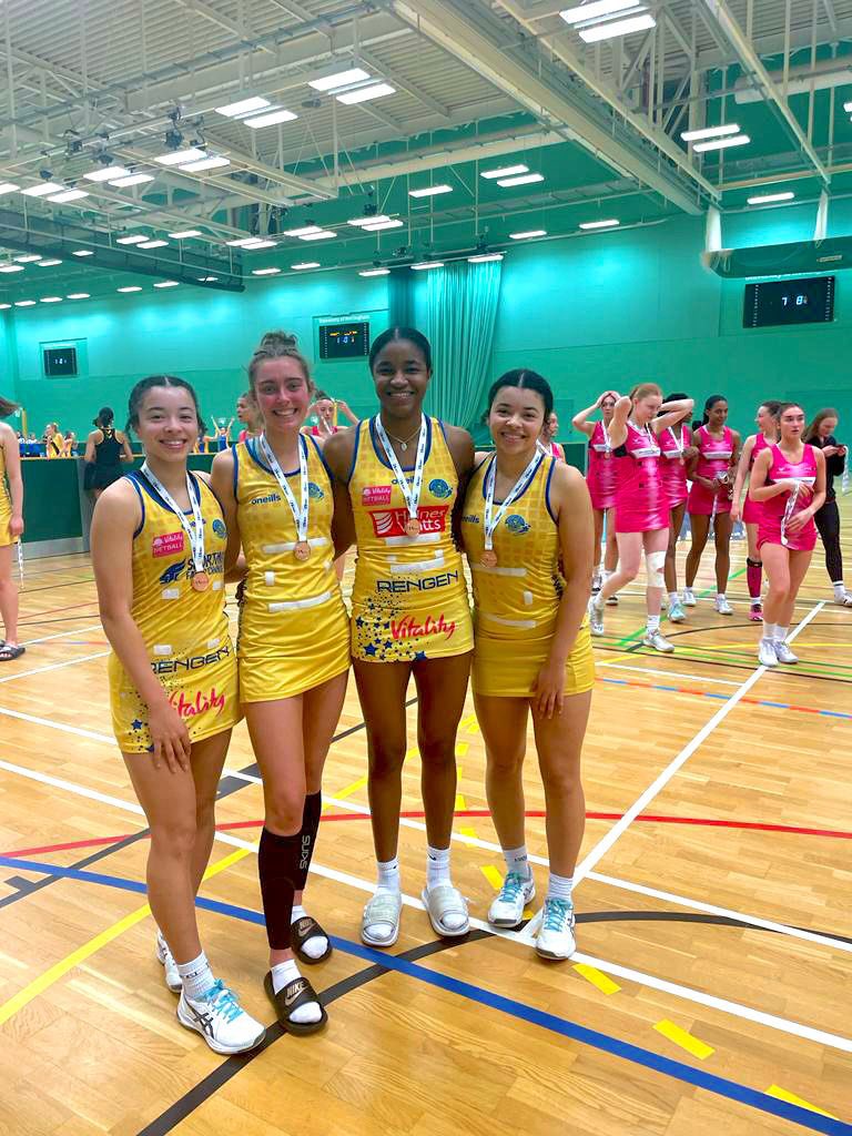 AliConabeare's tweet photo. Wow - what an awesome weekend of @EnglandNetball NPL netball. Congratulations to @megan_conabeare &amp; @TeamBathNetball U21’s netball. What a way for Meg to finish her Pathway netball finishing 3rd! 🥉@tauntonsports #proud https://t.co/b2r0Qf2I7d