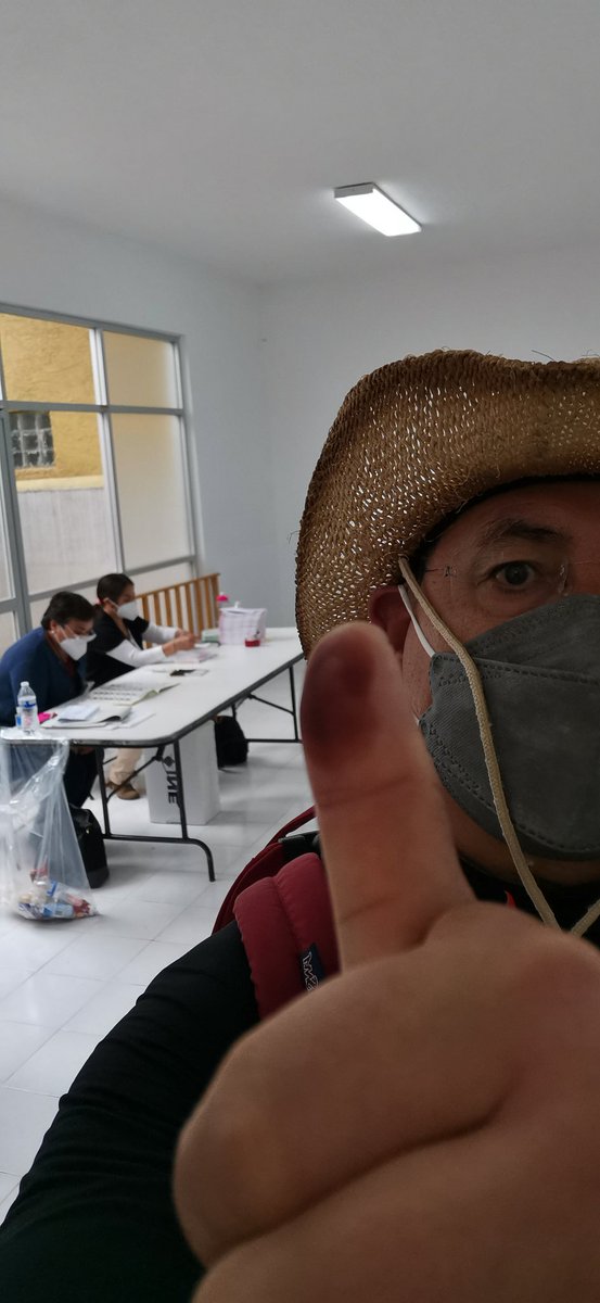 hernandezcjf's tweet photo. Ejerciendo mi libertad de elegir en la #RevocaciónDeMandato hasta que se haga costumbre el pueblo no les dará tiempo para seguir robando esté quien esté; a este #presidente lo quiero para otros tres años https://t.co/O52fBy0zfW