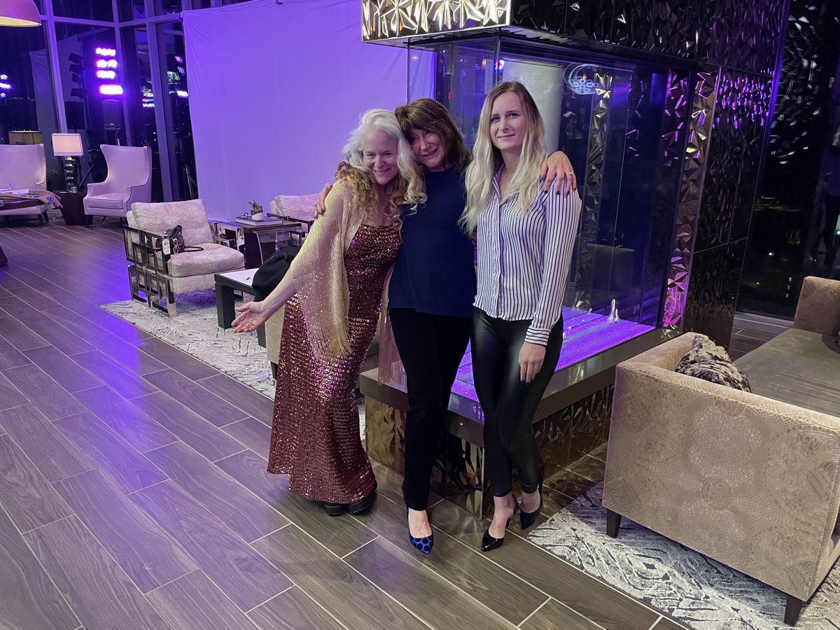 RebelReform's tweet photo. Fash-Up 22 Great Event last night-so much fun helping kids attend their Proms…thanks to all of the participants. https://t.co/EIvQu47rv9