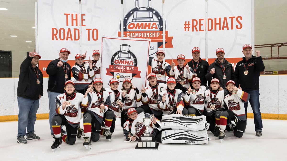 HometownHockey's tweet photo. A day full of #RedHats at #OMHA Championships! @GetCracking

@WalkertonCaps U15 Tier 2
@OrilliaHockey U14 A
@HuronMinor U13 Tier 2
@Burleagleselite U14 AA https://t.co/pznINCS6g3