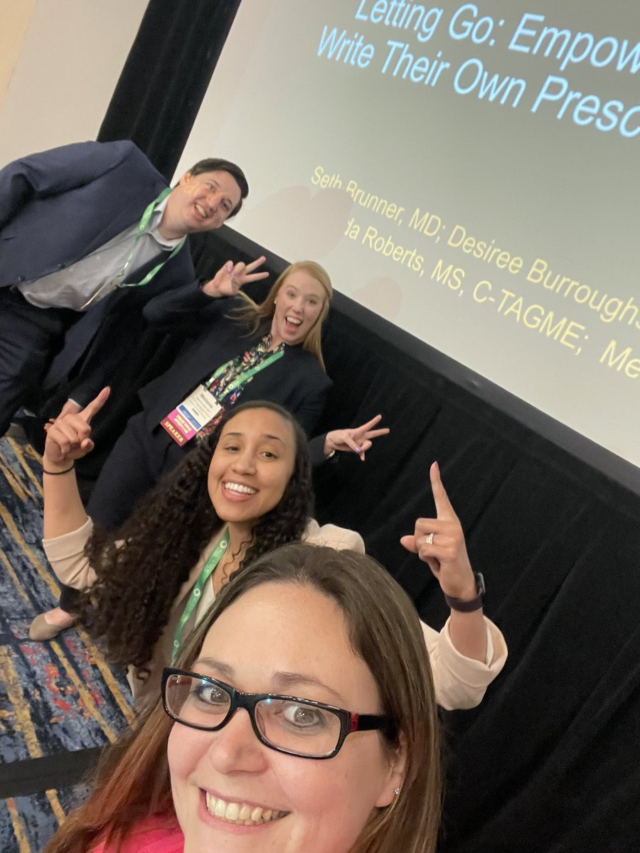 DesireeBRMD's tweet photo. So excited to be presenting with my awesome team of wellness enthusiasts for my first workshop at AAIM week #AAIM22 #firsttimepresenter #chiefresidentconference #workshop #wellnesscrew #uthsc #internalmedicine https://t.co/ck2sFWs39p
