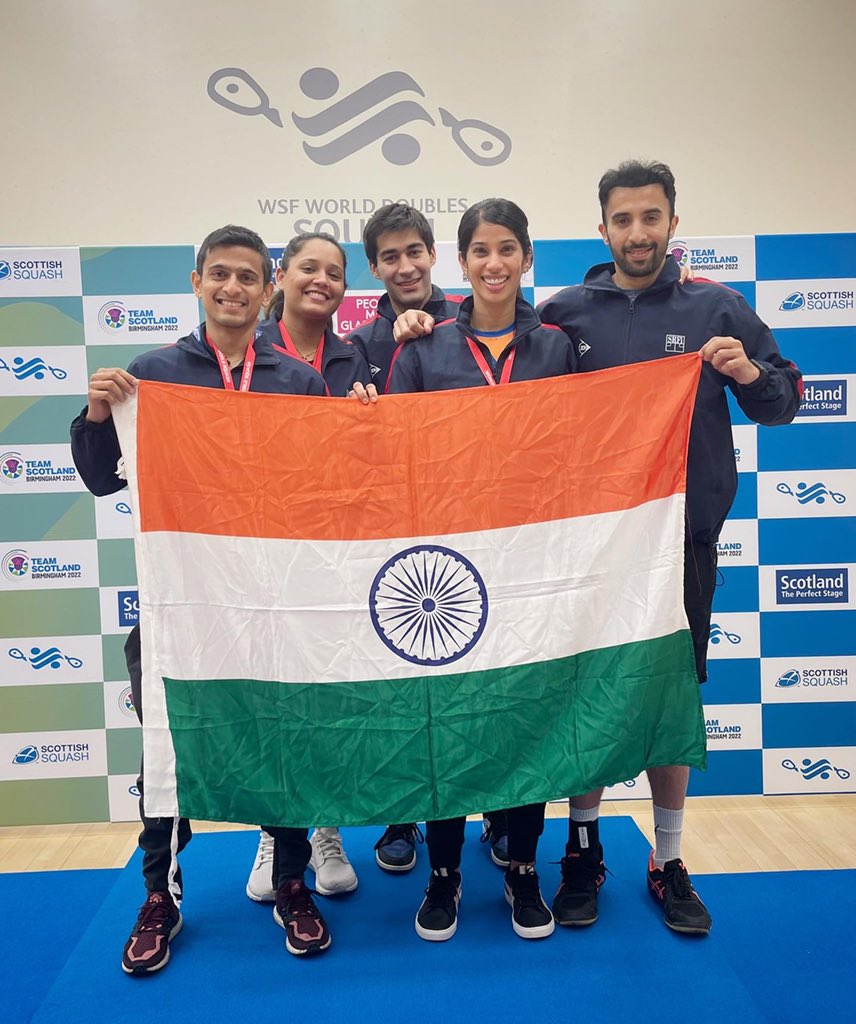 joshnachinappa's tweet photo. Super thrilled to win the gold at the World Doubles Championships 2022 with @DipikaPallikal✨🥇Always an honour playing for India with this amazing team🇮🇳 https://t.co/UJYdbAmwmI