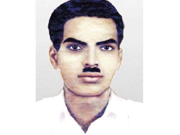 amchowdrythevar's tweet photo. இமானுவேல் ஒரு கிருஸ்த்துவர் அவரை இந்துவாக மதம் மாற்றியதாக கூறுவதும் அவர் கொல்லப்பட்டதும் வேலுச்சாமி நாடார் காங்கிரஸ் அரசாங்கம் துணையுடன் மாபெரும் தலைவரான தேவரின் செல்வாக்கை அழிக்க செய்த சதி விரைவில் ஆதாரத்துடன் சந்திப்போம் @beemji @VanniArasu_VCK @thirumaofficial https://t.co/bGRFb1AKT0