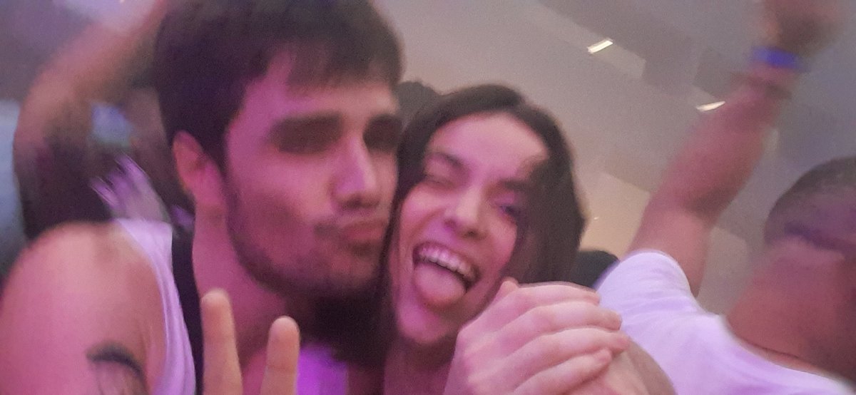 euvelhaa's tweet photo. juro amores https://t.co/PJFxlwdTyY