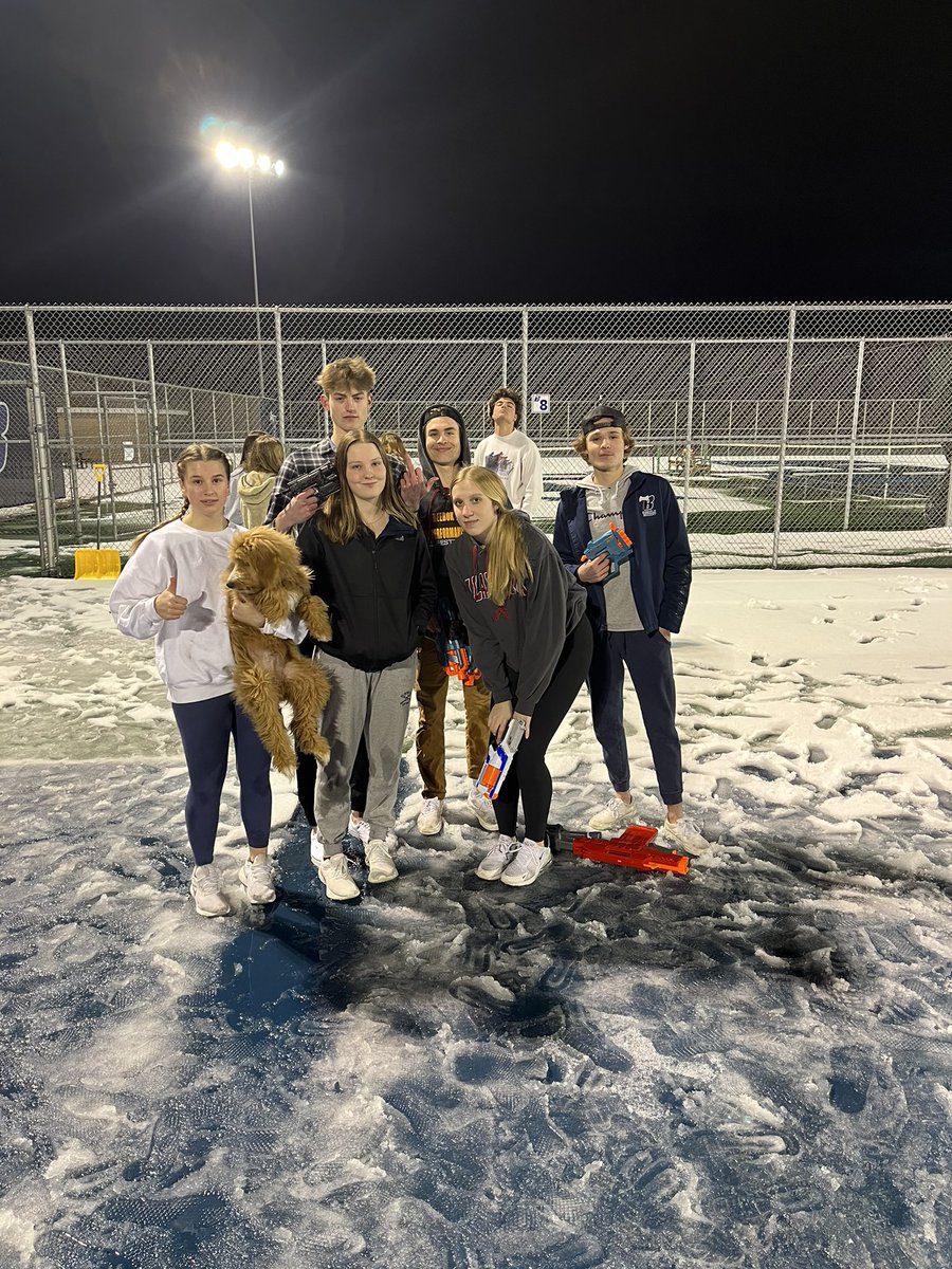 After a crazy duel the <a href="/WalkdownPeacers/">Peacers</a> won 2-1 thank you for the large crowd for popping out and thank you <a href="/_ssilverbullets/">silverbullets</a> you put up a great fight film will be posted tonight from the duels