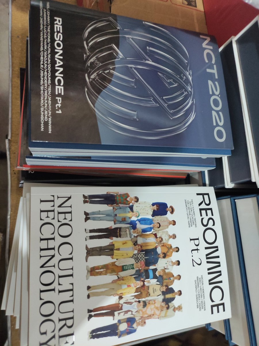 fromfansforfans's tweet photo. #4FPHArrivals
Batch 24 Free albums
NCT albums + kihno kits

Retweet &amp; like and get a chance to win 1 album! https://t.co/ZqRsgDfGxm