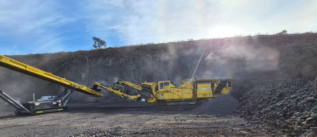 Screenmasters3's tweet photo. Depend on the strength & reliability of a Keestrack R6h for all your rock & quarry crushing! Tough work, tougher machine ๐
New units just arrived and available NOW, Call Screenmasters 1800 571 464!
#crushingandscreening #mobileimpactor #mining #quarrying https://t.co/TOkzOKXtCx