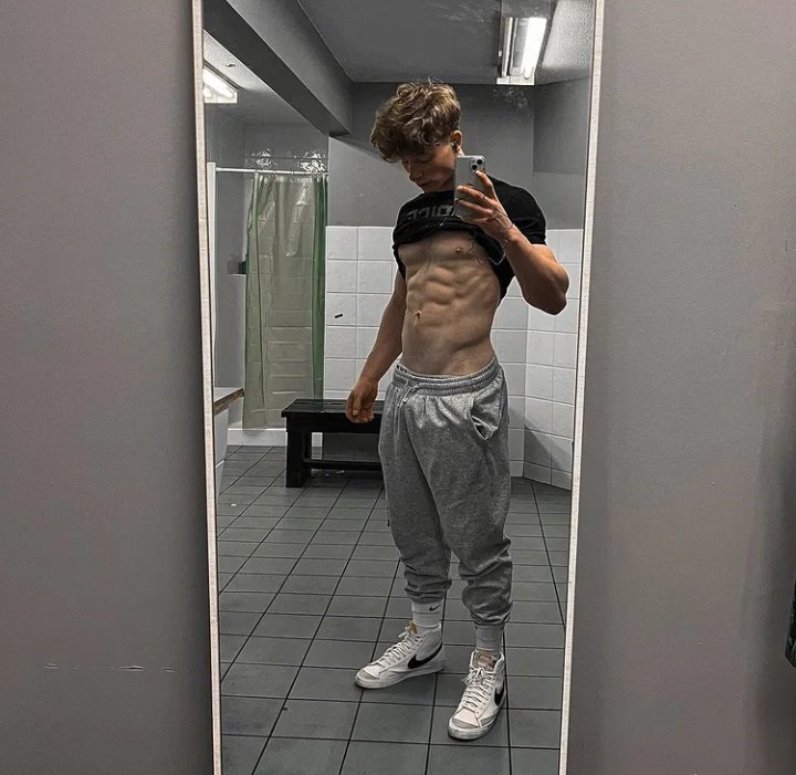 Master_Jake502's tweet photo. Serve and kneel, I'm your alpha and all you can do is open your wallet for me 🤑🔥😈 #findom #cashmaster #cashsub #paypig #loser @RTslavPromo @PromoRTpig @RTboy_ @RT4MasterSpain @Subforsubs1 @PromoSpanish @BDSMPromocion @RT4Masters1 @RT4Masters2 https://t.co/gUUJvIgUJ7