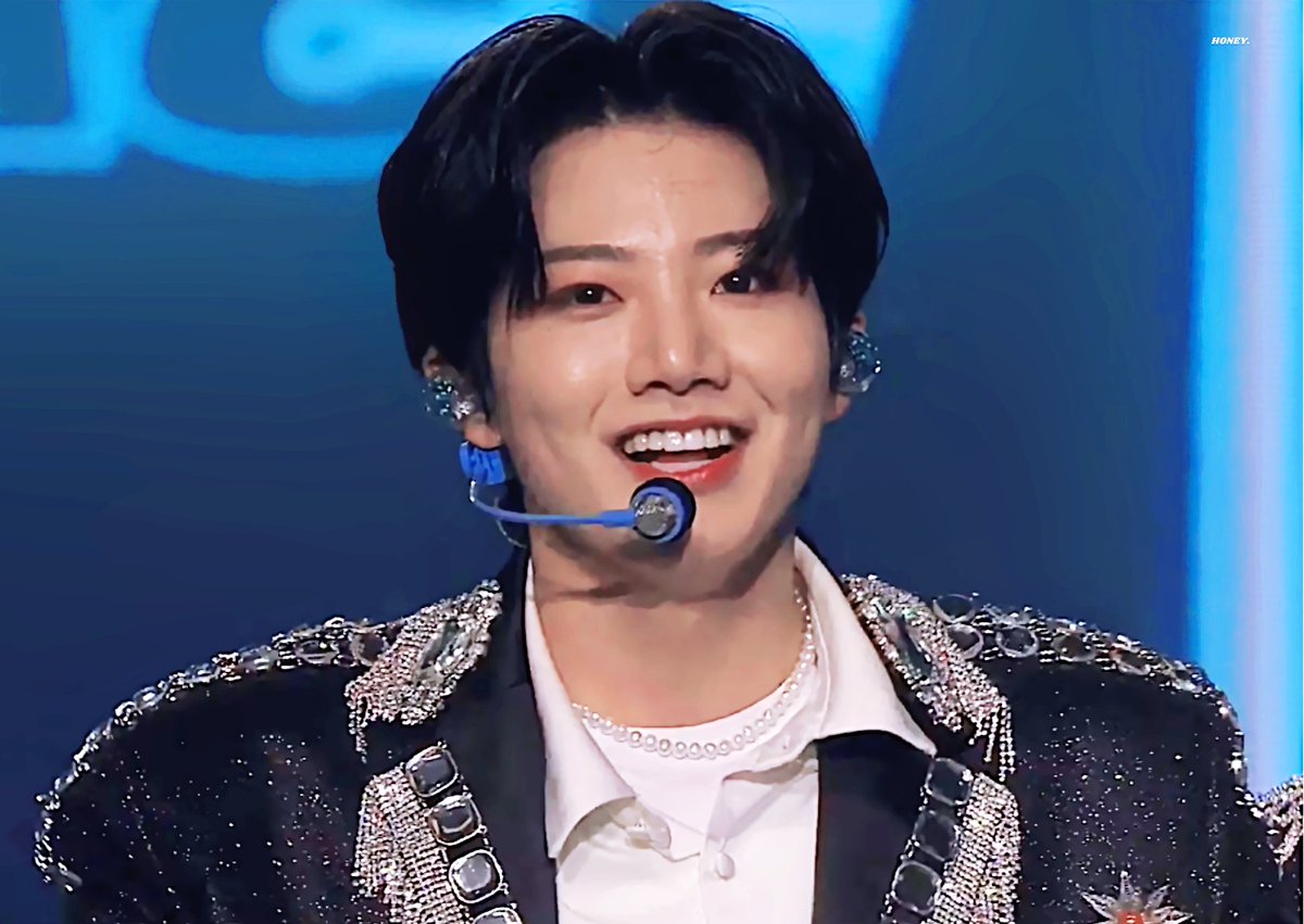 220410 트레이스  🤍🖤

#준규 #김준규 #트레저