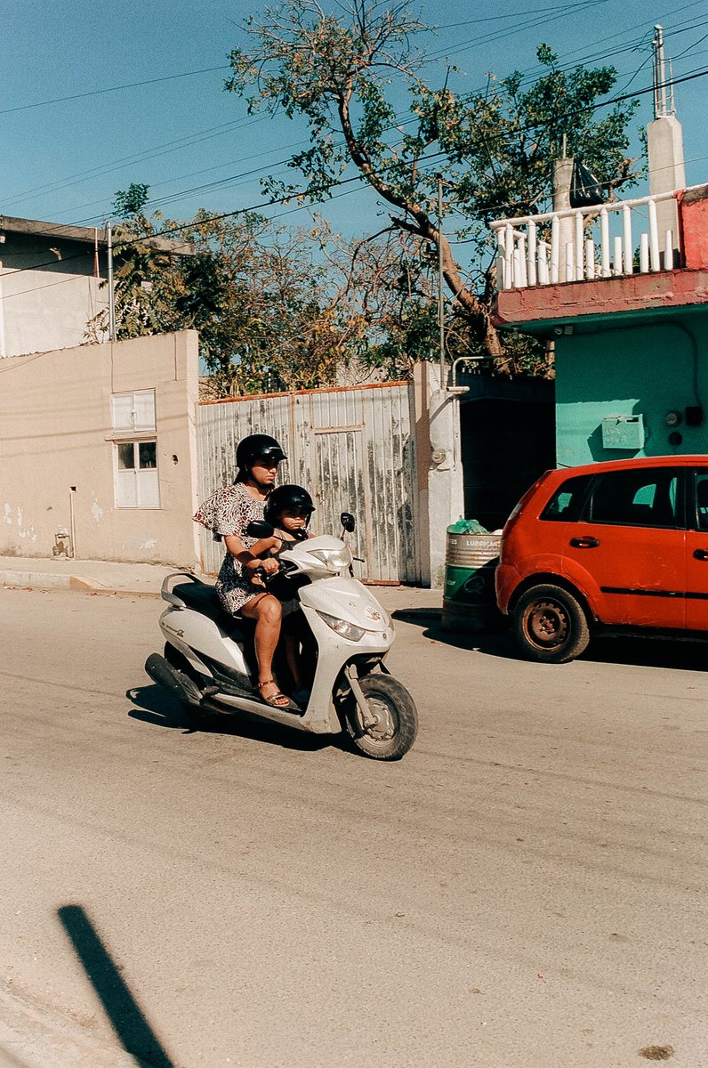 Gisette_'s tweet image. “Riding in Mexico” these were all shot on film🎞📷