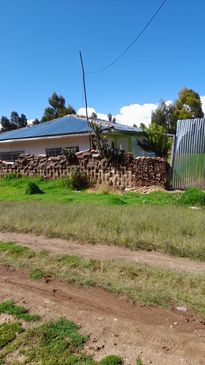 NelsonAR12's tweet photo. @GobiernoJunin Este es el estado en que se encuentra la IE inicial 285 del centro ponlado de vicso, una localidad ubicada a 20 km de Huancayo https://t.co/nmCvk9T5Y2