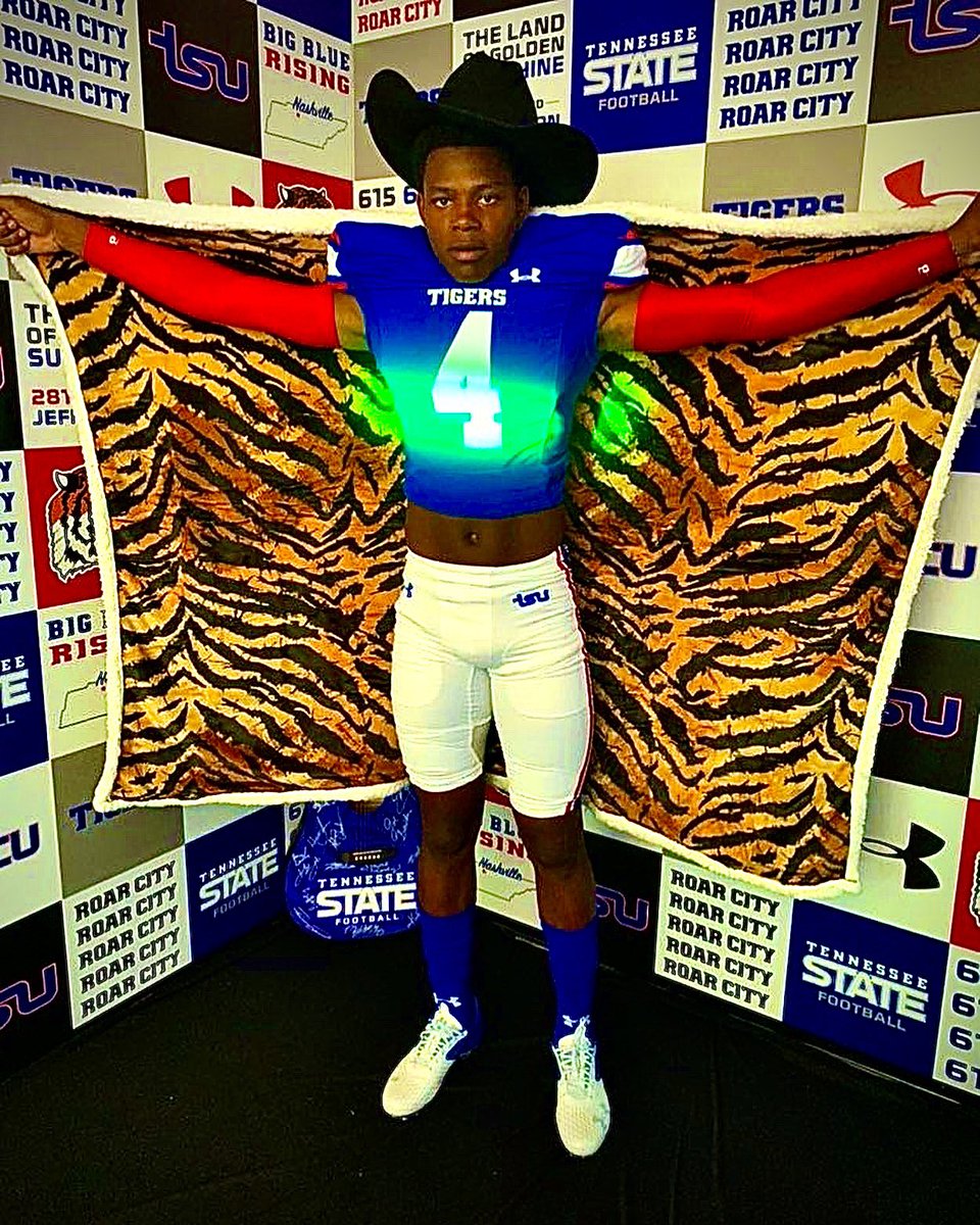 DmonMarable1's tweet photo. Had a great time at @TSUTigersFB 💙❤️.@Coach_Hoff_TSU @CoachMcNutt @_Elite3 @CHSDragonsFB https://t.co/l8Efs7orRl