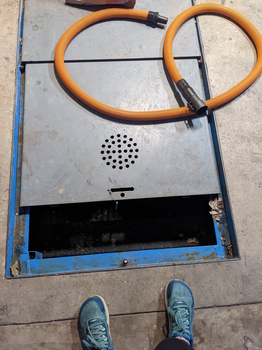 WxMichelleS's tweet photo. Time to clean out the #tornado shelter, never excited to see what 🕸️🕷️ have made themselves at home over the winter. 😰😫 @Kenziek56 what was the name of the spider repellent you mentioned last week? 
#wxtwitter @tallredrob https://t.co/wOZUI7f6Cz