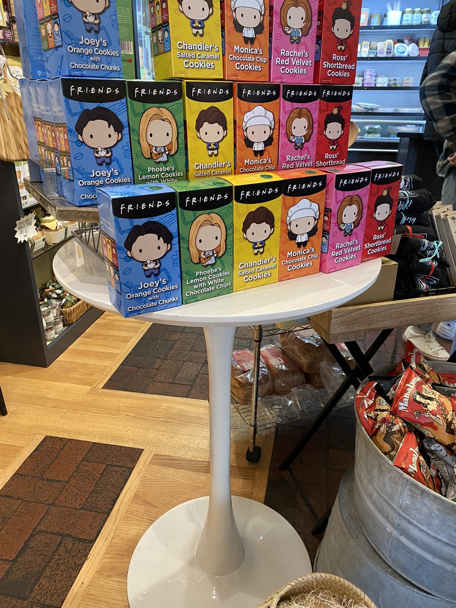 lisakennally's tweet photo. ‘Friends’ fan anyone? Friends’ cookies- #Friends #cookies #FriendsCookies https://t.co/L2JjBwahjx