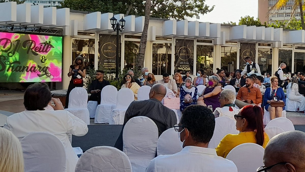 #Cultura #LaHabana El <a href="/HNCuba/">Hotel Nacional Cuba</a> se viste de gala para el encuentro de moda del #SanRemoMusicAwards <a href="/CubarteES/">Cubarte</a> <a href="/EGREMOFICIAL/">EGREM</a>