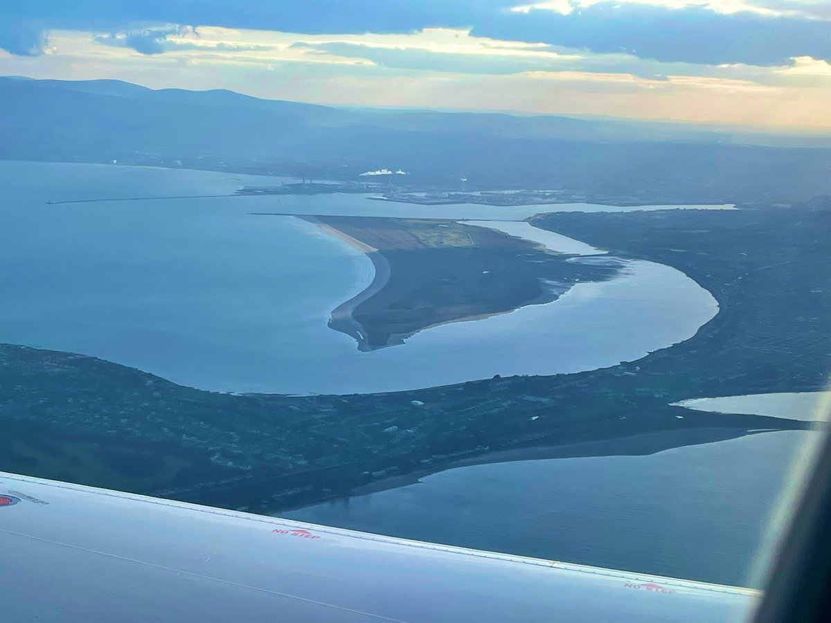 treasadovander's tweet photo. That first view of Ireland from the sky 😍☘️💚🇮🇪 

#homeforeaster #ireland #SAS @SAS #firstview https://t.co/W5UuYQZ3EK