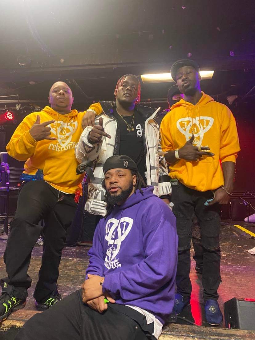 SirCharlesof3n1's tweet photo. #Latepost We did our thing opening for Goodie Mob just recently and I was soo hurt 😑 going back to the regular life after the weekend of music  #Musicislife #Goforyours #PNW #GoodieMob #3n1 https://t.co/xnIMbEBZqO