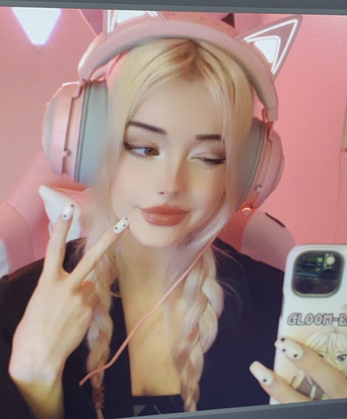 Lauren Burch♡ on Twitter "*winks at u* https//t.co/cuN3JDEz7b" / Twitter