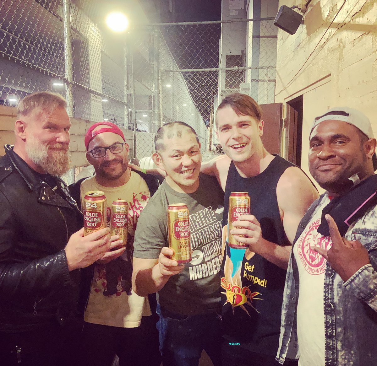 raanenbozzio's tweet photo. The hardest Olde English @MGD_SA ad in existence
#barnett #dickinson #suzuki #bozzio #woods https://t.co/uFHgcNCqmV