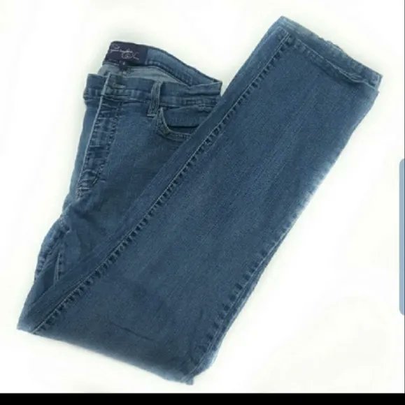 poshmark.com/listing/NYDJ-B… #womansjeans #womanswear #womansfashion #nydj #fashionable #fashion #fashionista #fashionlover #shopmycloset #posh #poshmark #poshmarkseller #poshseller #poshparty #poshaddict #bluejeans #straightlegjeans #instafashion