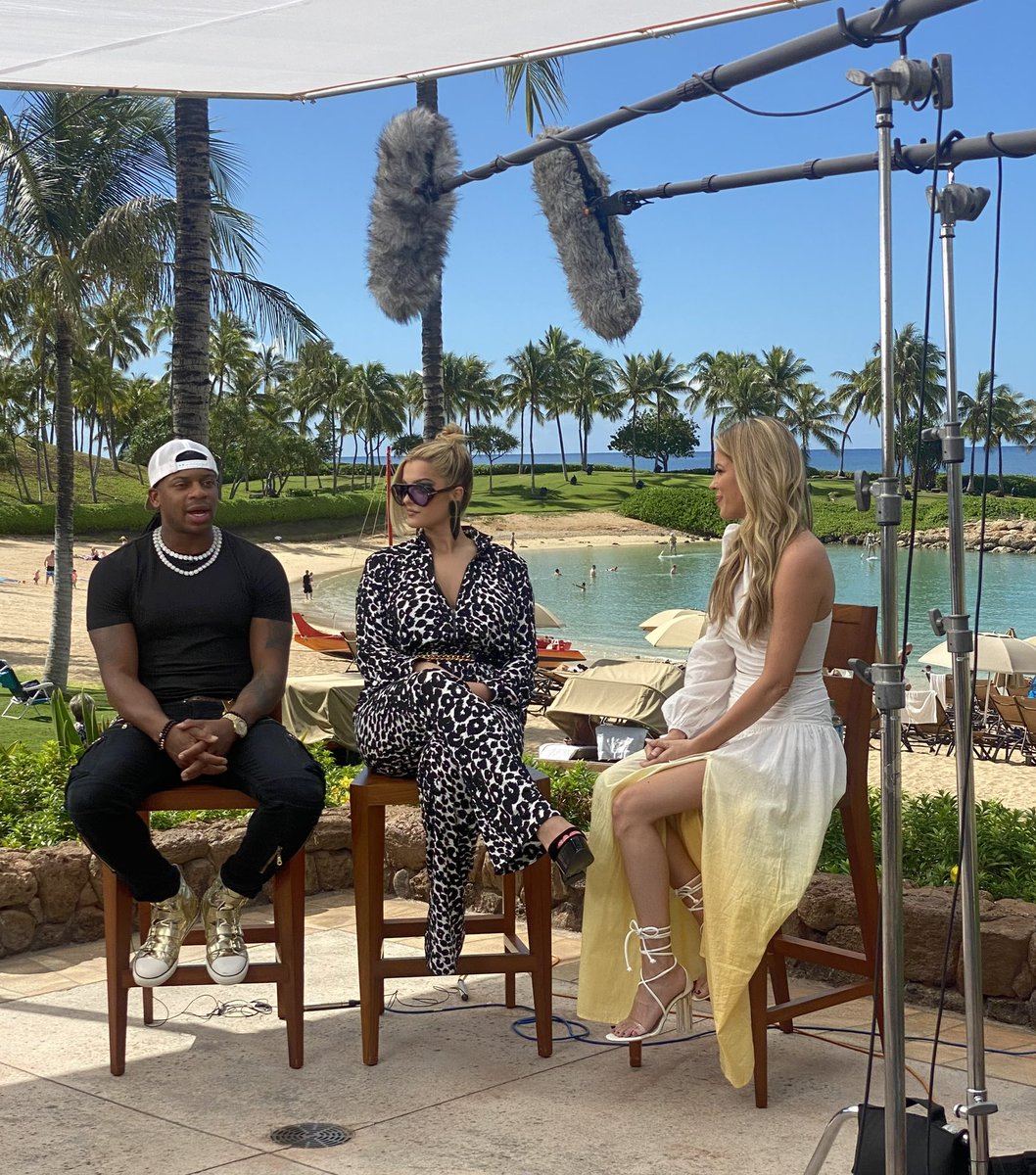 So excited to be a guest mentor on <a href="/AmericanIdol/">American Idol</a> tomorrow night at
<a href="/DisneyAulani/">DisneyAulani</a> ❤️ Good luck to all the contestants!!