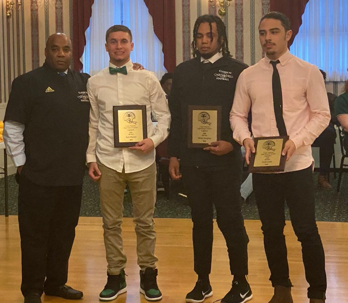 LCRamsFB1's tweet photo. Congratulations to Soph QB Brian Vaughan, JR. LB Nick Costa, and Sr. WR Klye Durant for being name to the GBL all star team #Ramlove https://t.co/xFttSw4NrU