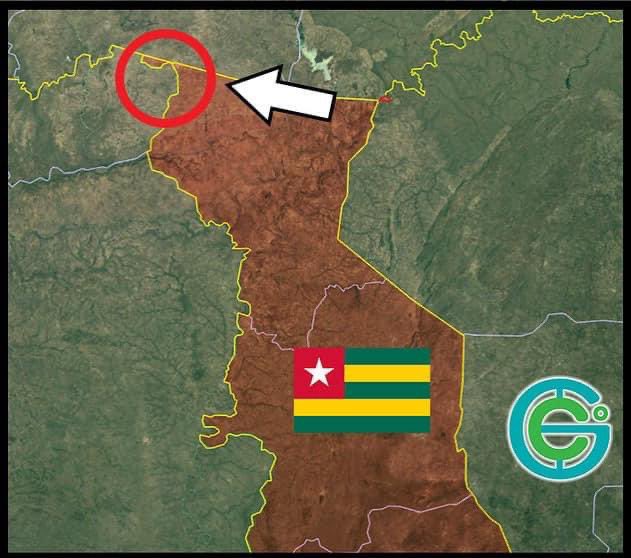 JoelAnani's tweet photo. Cette particularité du #Togo devrait faire l’objet d’un branding terrible, un lieu de tourisme, un enseignement à l’école…

🌚 mais non, on a d’autres priorités #TgTwittos https://t.co/qkrd59xS4k
