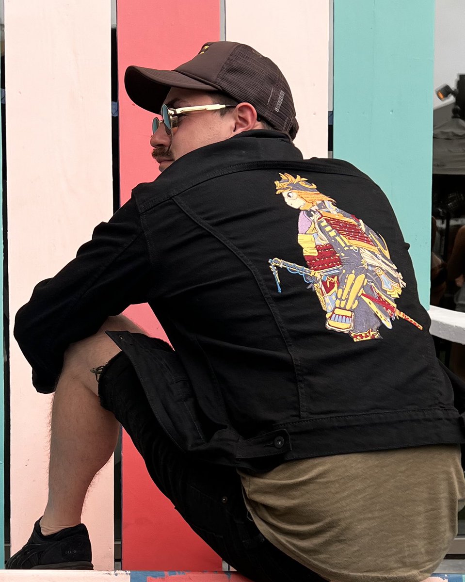 JamiesonHill's tweet photo. Met @jessgreenwalt and she dug the new @ShellzOrb custom embroidered Denim Jacket 🥰. #NFTs #SDNC https://t.co/mCgMfDBoct
