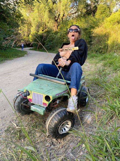 Necesito 60 rts para pistear como una campeona con airbag incorporado, me ayudan pajeros? https://t.<a href="/tag/mvsales"class="tags"><span>#mvsales</span></a>