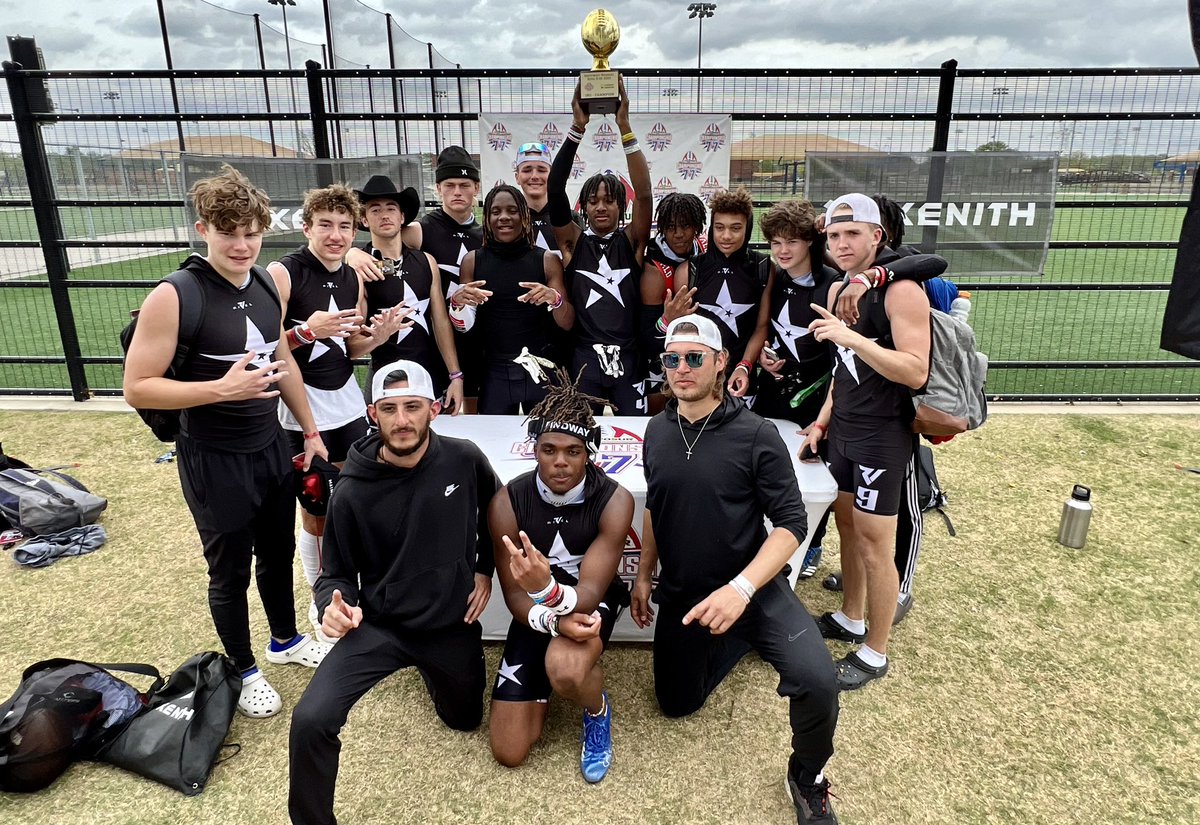 TreyOwensQB's tweet photo. Once again, @Lonestar7v7 making it happen. HUGE day from the defense. Thank you to @Championship7v7 for recognizing me as the offensive MVP for the tournament. https://t.co/Cc03xCxiPD