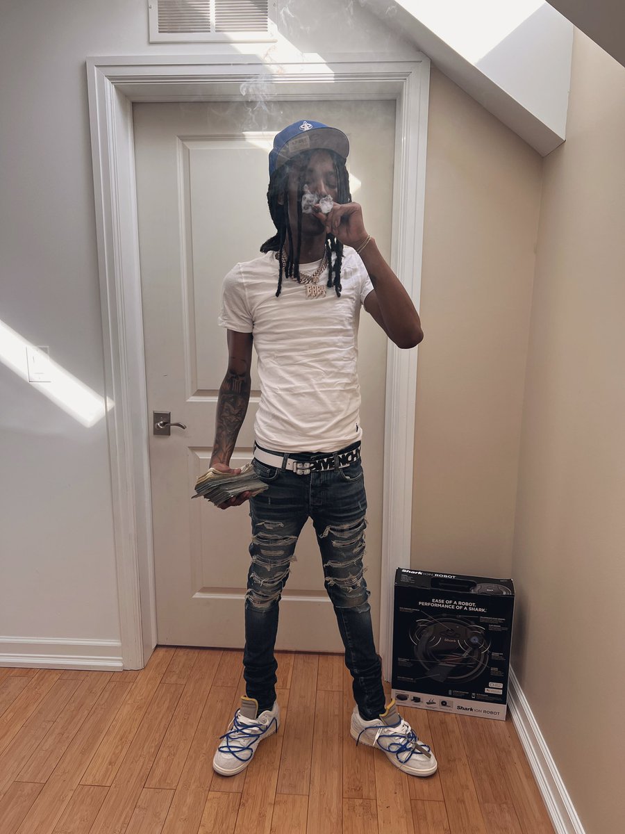 BabySmoove_'s tweet photo. keep it spoety 🍀🏀 https://t.co/FnrPuhJhoK