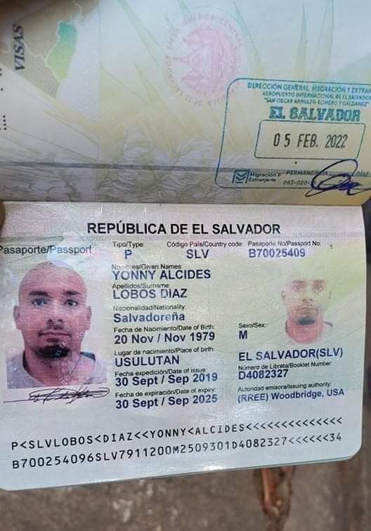 MelissaNathy's tweet photo. Sr @FiscalGeneralSV ya que en la delegación donde fueron detenidos mis parientes no permiten que presentemos las pruebas se las dejo acá este caso es una injusticia la detención de ellos les suplicamos analicen ese caso ya que ambos están ya en los penales @FGR_SV https://t.co/uJZs0KqfFM