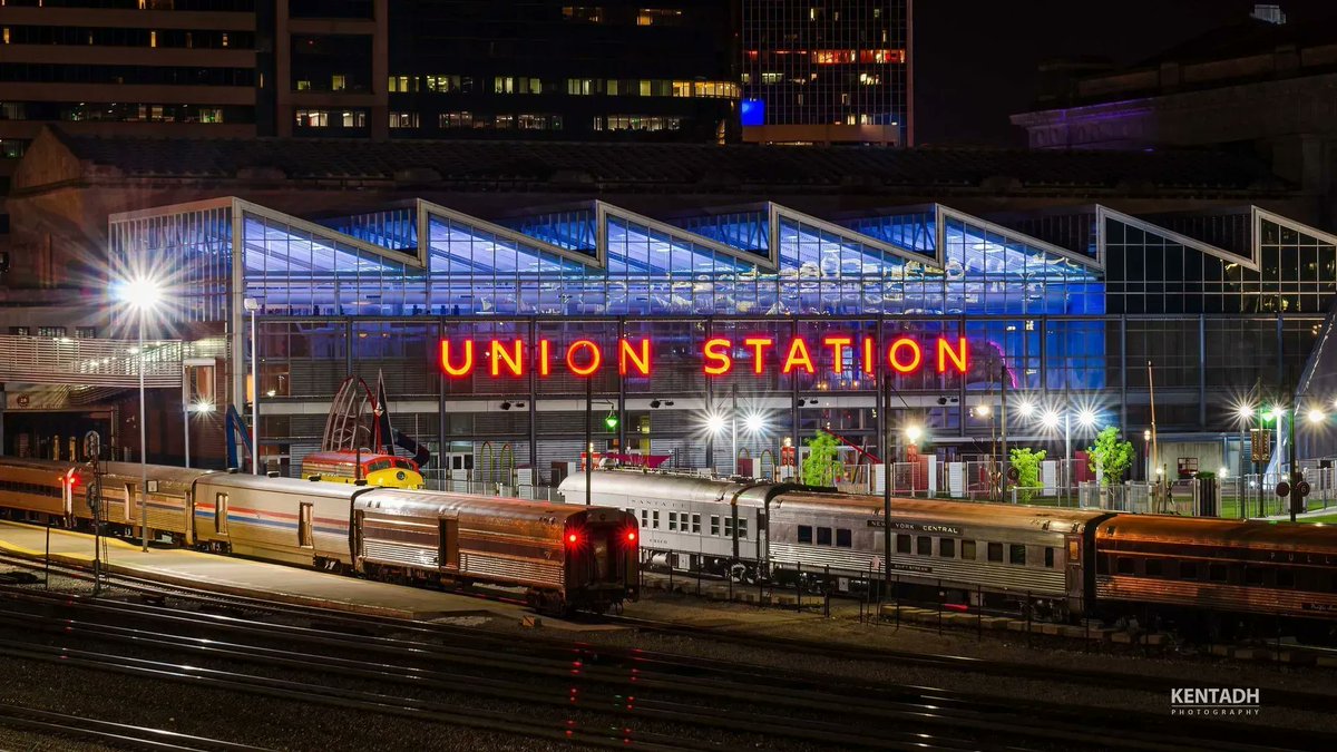 A nighttime view of Union Station from Broadway Boulevard, wonderfully captured in this 2017 photo by Kent Auf Der Heide.