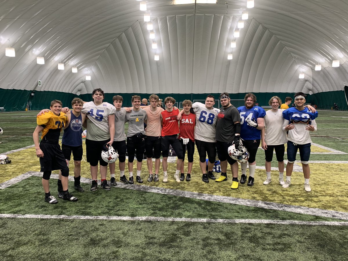 SalCompFootball's tweet photo. We are proud of all our players who participated in the @footballalta U18 and Senior Bowl tryouts. You represented the school and program with pride. 🔴⚔️⚫️ @salcompsabres  #allin #wesal https://t.co/p6uazuBFMG