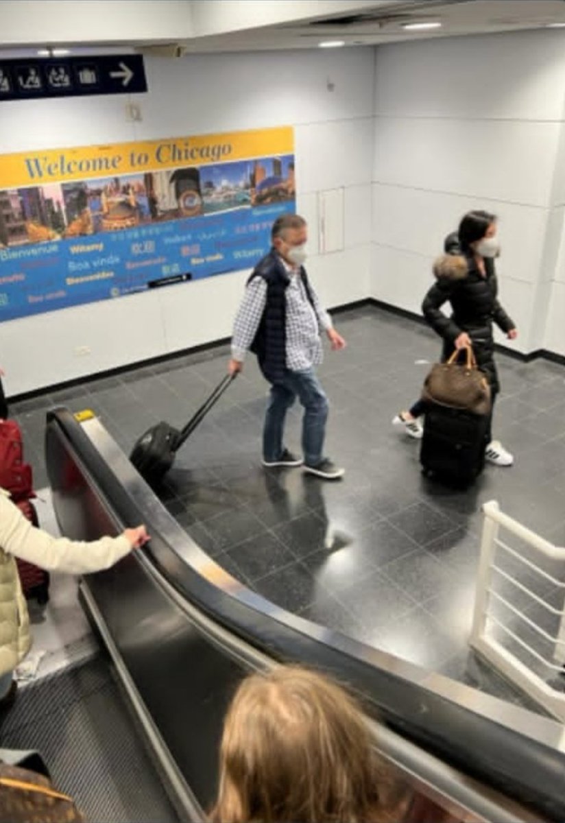 MElenaPerezJaen's tweet image. Después de los males hechos a México 🇲🇽, el cobarde y abyecto ministro mascota, presidente de la @SCJN, @ArturoZaldivarL, se va a festejar a #Chicago 🇺🇸 justo el día de la #RevocaciónDeMandato👇