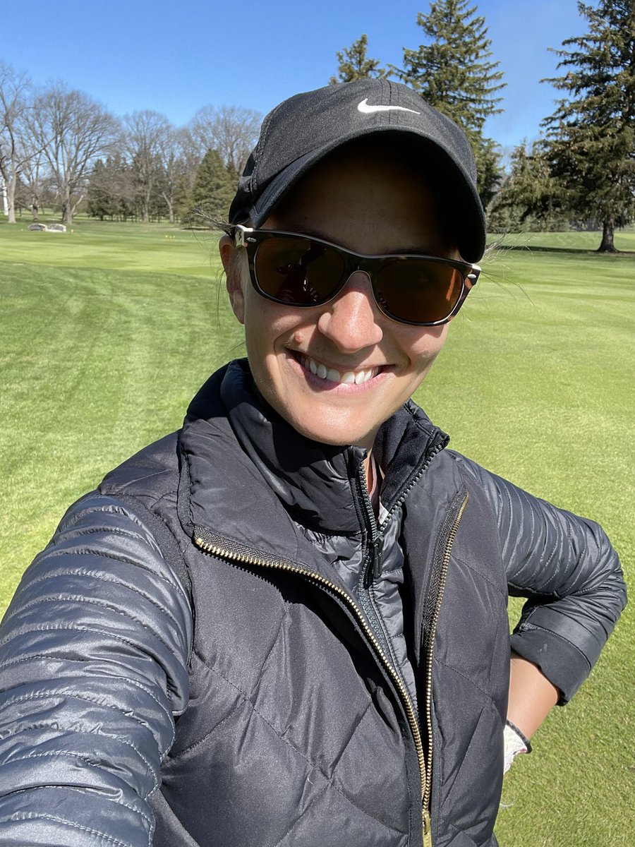 ChristinaMuryn's tweet photo. A chilly but beautiful day out on the golf course getting in our steps, swings, and sunshine. #MWTM #MWTMFindlay #FindlayOhio #Golf https://t.co/sviZjZtXXc