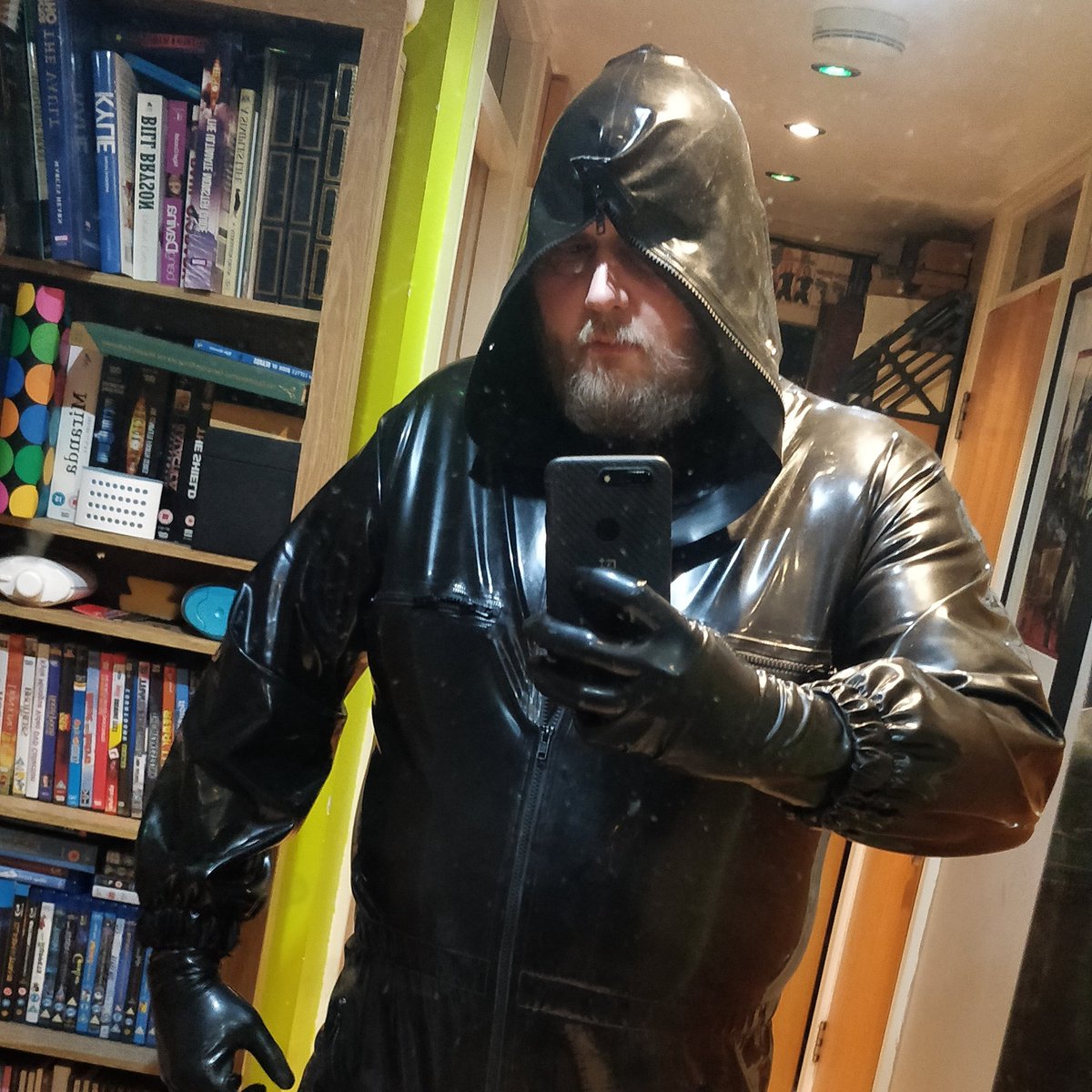 Primecub1981's tweet photo. #kinkyprofile https://t.co/8YhkA2A3DK