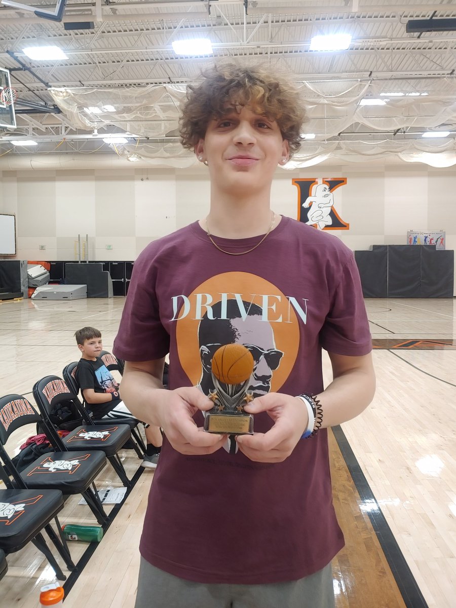 Dunk contest winner <a href="/WaldropTyson/">Tyson Waldrop</a> in a dunk-off!!!