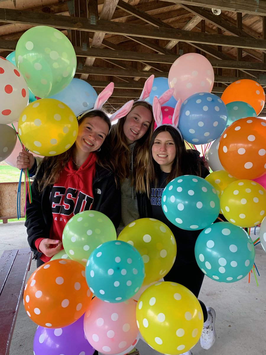 KITTATINNYSC's tweet photo. Kittatinny Student Council members volunteering this morning at the Hampton Egg Hunt!🐣 https://t.co/yMmNUtHeV6