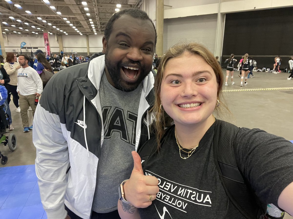 I don’t hear “Coach McKinney” a lot in the club volleyball world but turned around and here was this recent Colleyville Heritage graduate who is here at Lone Star coaching her own club team. Proud of her! ❤️🐾🏐