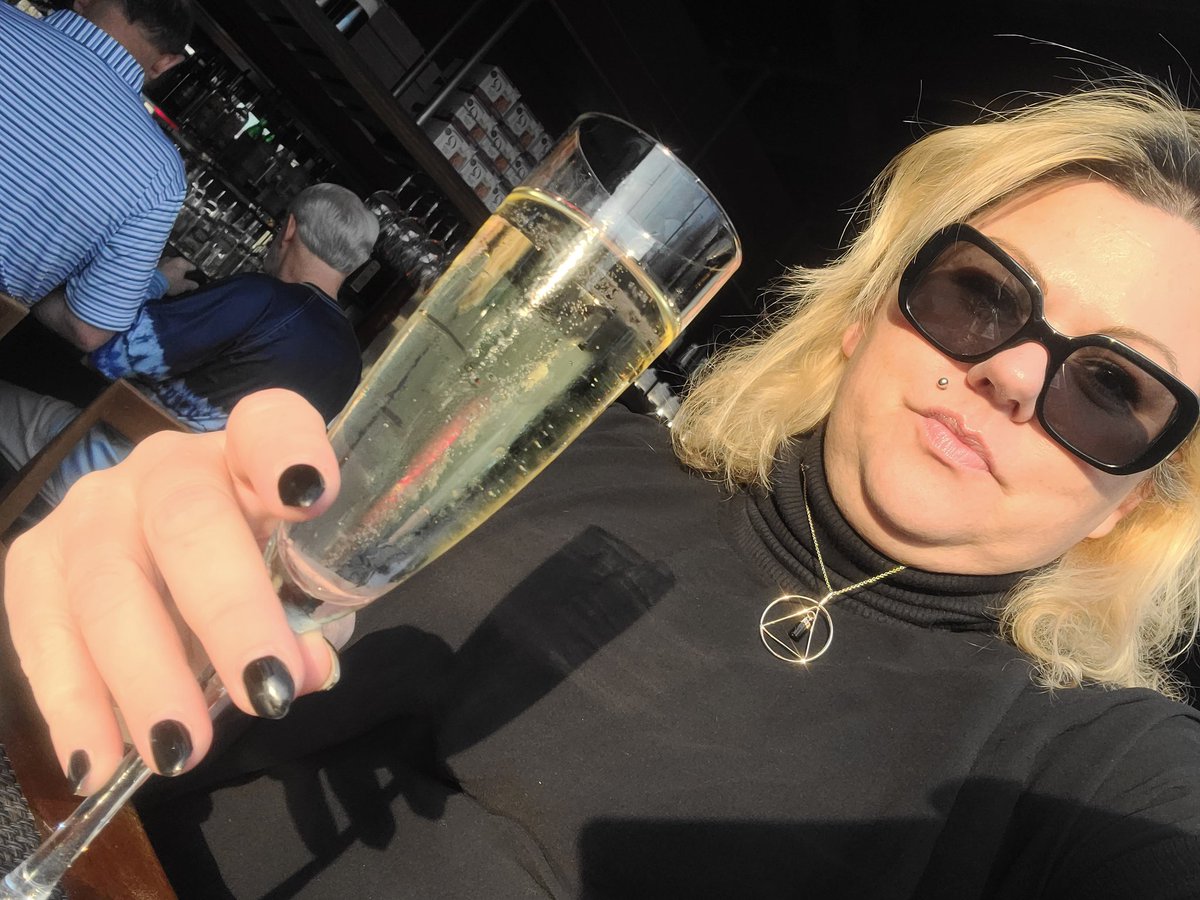 ErotiqueRose's tweet photo. I've been around so many inspiring Women lately. Superior, enlightened beings.

Here's to you, beautiful.  Thank you for all you do for Our community and the world. https://t.co/l6YCIoXiM2