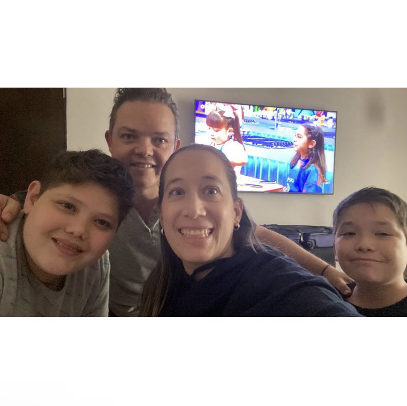 ¿Quién ya viendo <a href="/MasterChefMx/">MᴀsᴛᴇʀCʜᴇғ Mᴇ́xɪᴄᴏ</a>  ? Nosotros en familia 🚀🪐👽