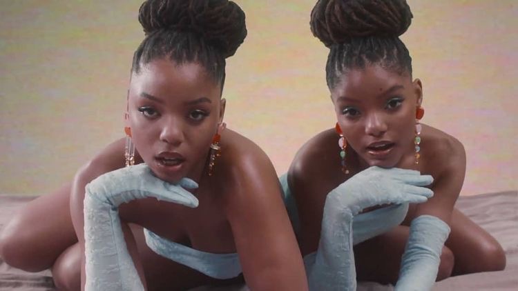 Hourly Chloe x Halle ˣ (@hourlysiren) on Twitter photo 
